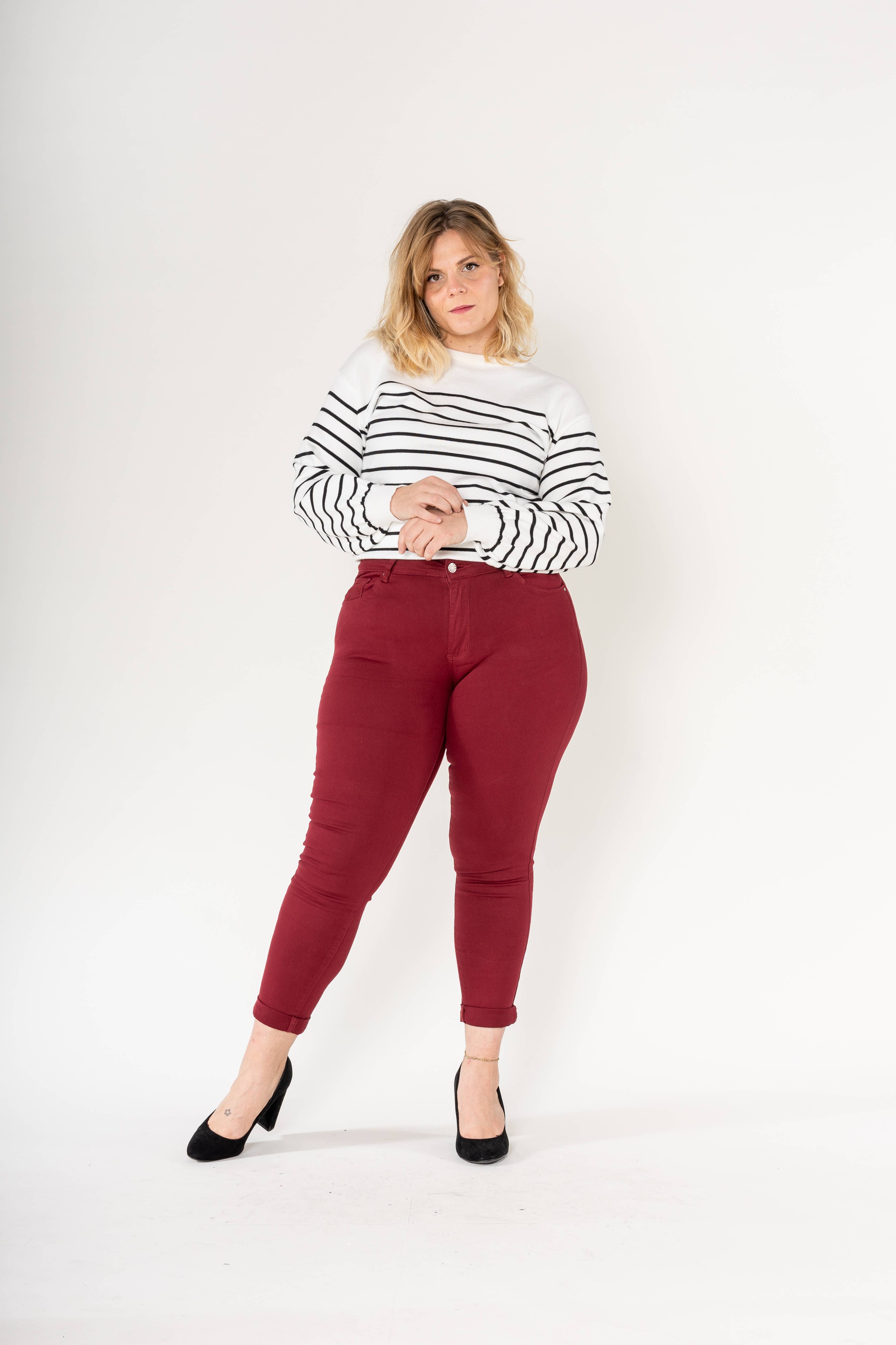 Nina Carter – Calças - Mulher por atacado – Tamanho Plus Curve Plus Tamanho Voltar ao Pescoço P199109