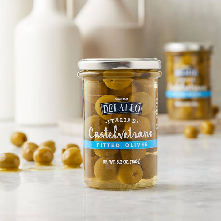 Delallo - Wholesale Olives - Castelvetrano Olives (Pitted)4