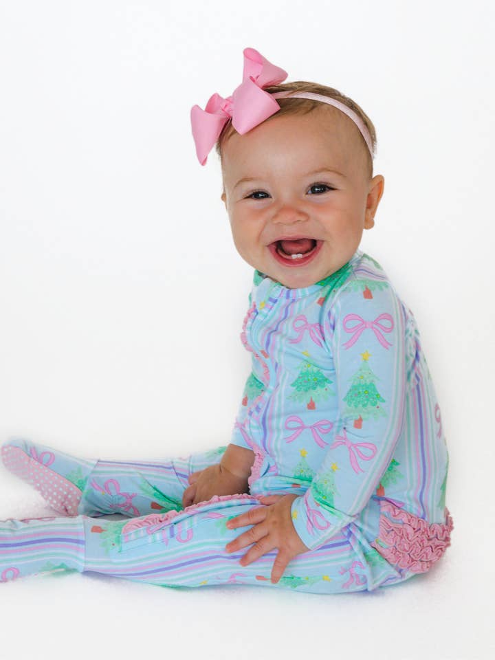 Blue SoftSnooze™ Baby Girls Cotton Modal Merry Bow Dreams Footed Ruffle One Piece Pajama
for wholesale on Faire2