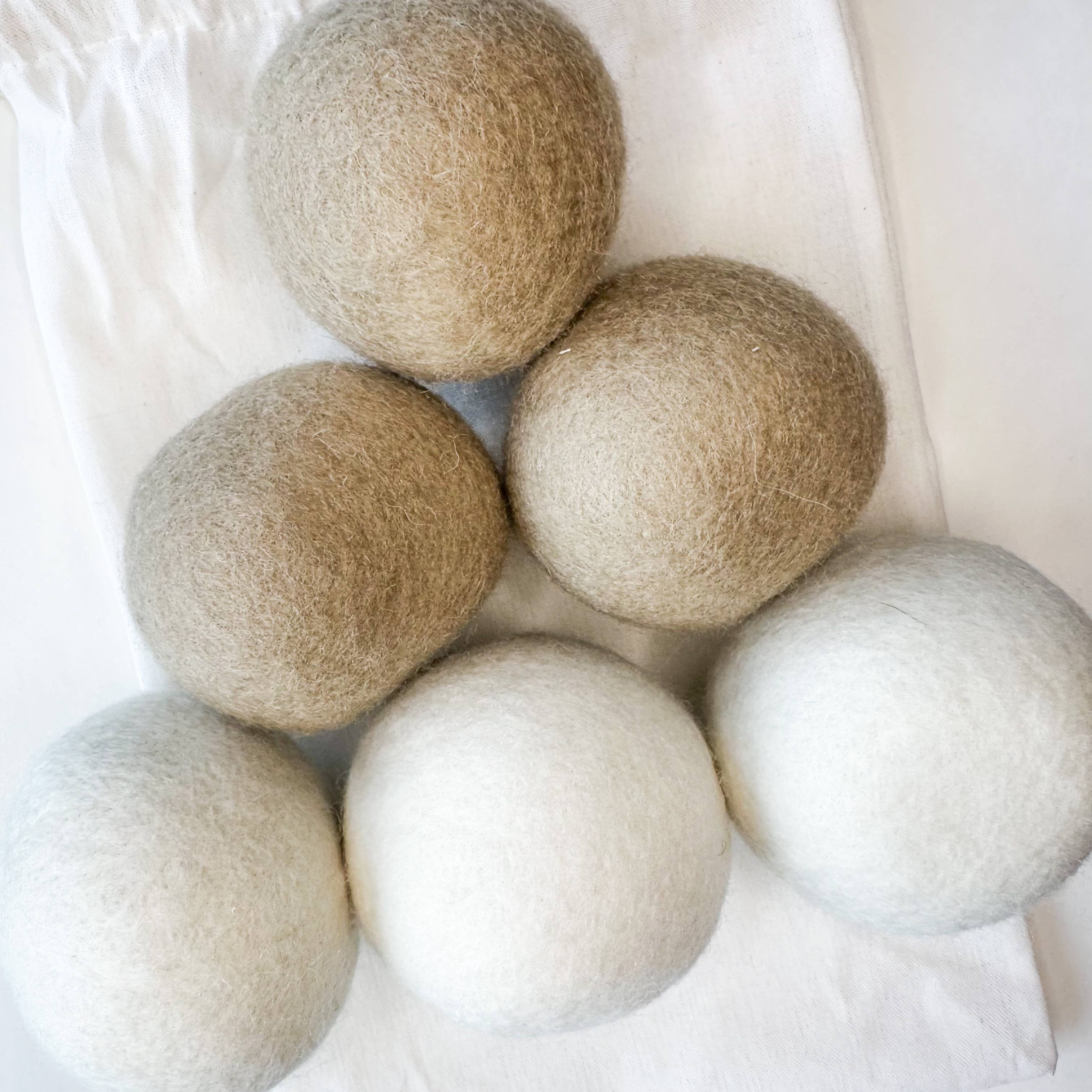 Smile Boutiques - Wholesale Dryer Balls - Natural Organic Handmade Wool Dryer Balls - Set of 66