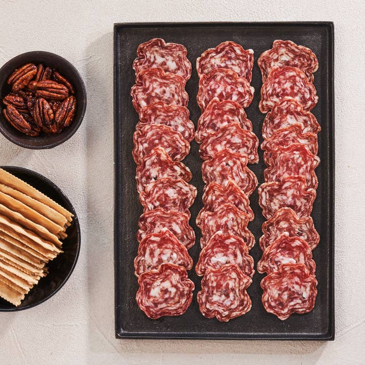 Charlito's Cocina - Venta al por mayor Salami - Trufa Seca - Salami de Trufa Negra Curado Lento Pre-Cortado
