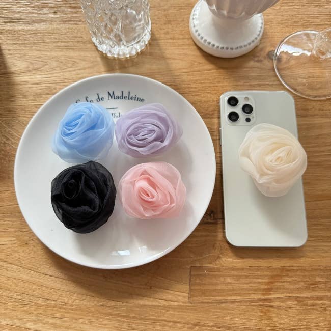 MOND HAUS – wholesale Phone grip – Caliana Phone Grip | Sheer Satin Organza Fabric Rose Charm0
