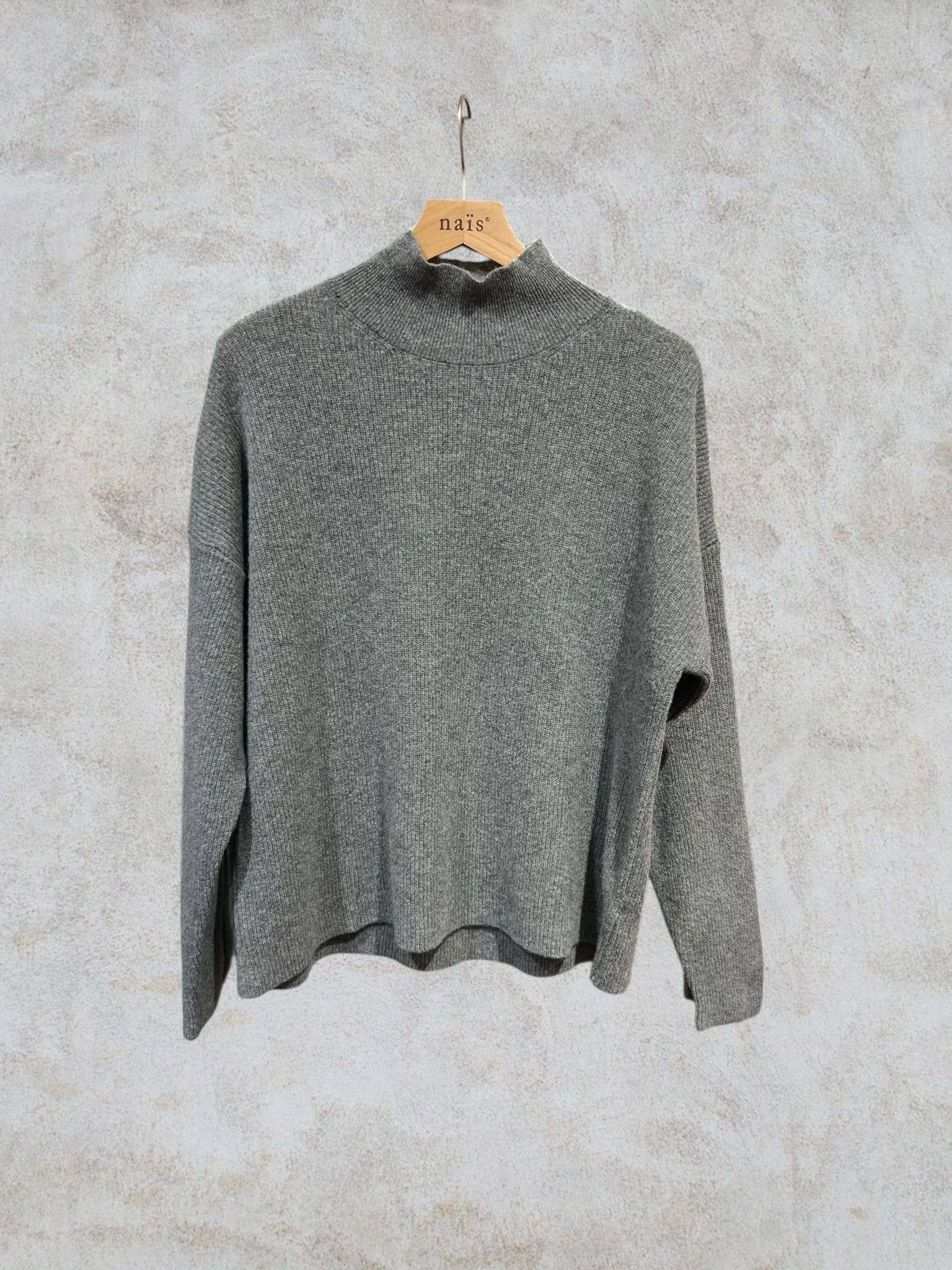 NAÏS PARIS - Wholesale Knit Sweater - Women's - High-neck long-sleeve sweater 100% extra fine merino wool17