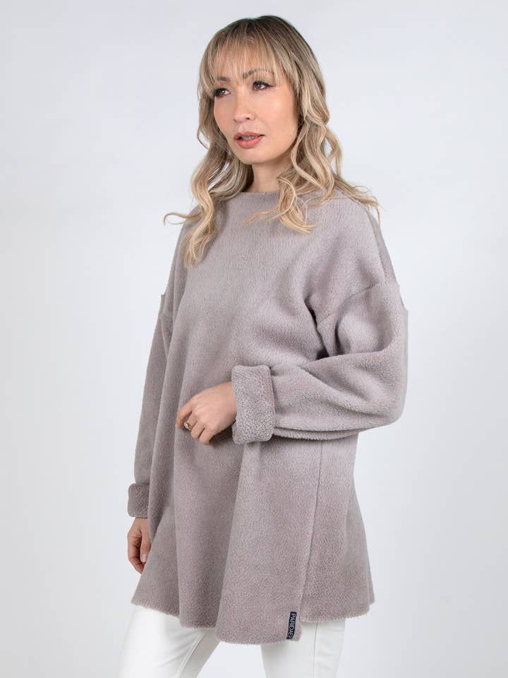 Fuzzy Puffin Unisex Topp 2-i-1 i Taupe för wholesale av Paridaez