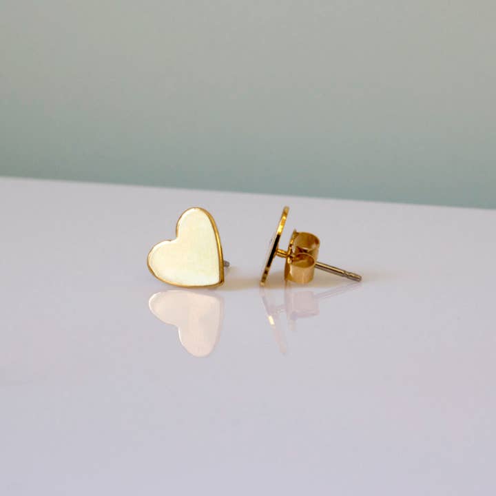 Flat Heart Stud Earrings|Gold|Silver for wholesale by a.v. max