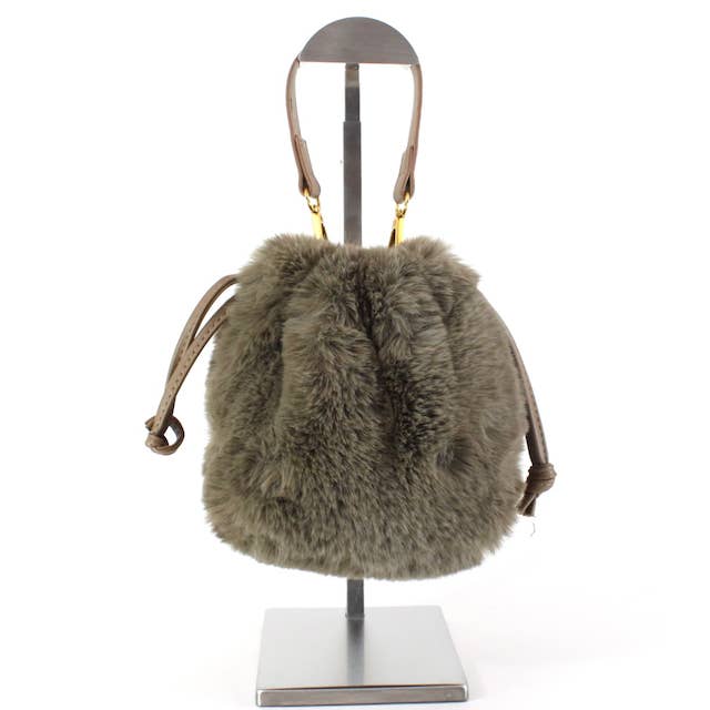 Pretty Persuasions - Wholesale Crossbody bag – Women's - P23091 Faux Fur Drawstring Bucket Crossbody Bag1