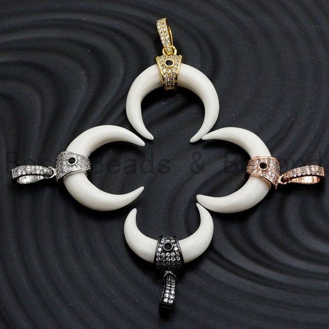 CZ Micro Pave avec pendentif en corne de bœuf ivoire, or/argent/noir/or rose, résultats de bijoux en zircone cubique, 25x27mm, sku #F702 pour la vente par BestBeads&Beyond