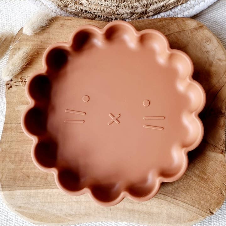 Assiette en silicone avec ventouse Lion - Rust pour la vente par Rammelaartje