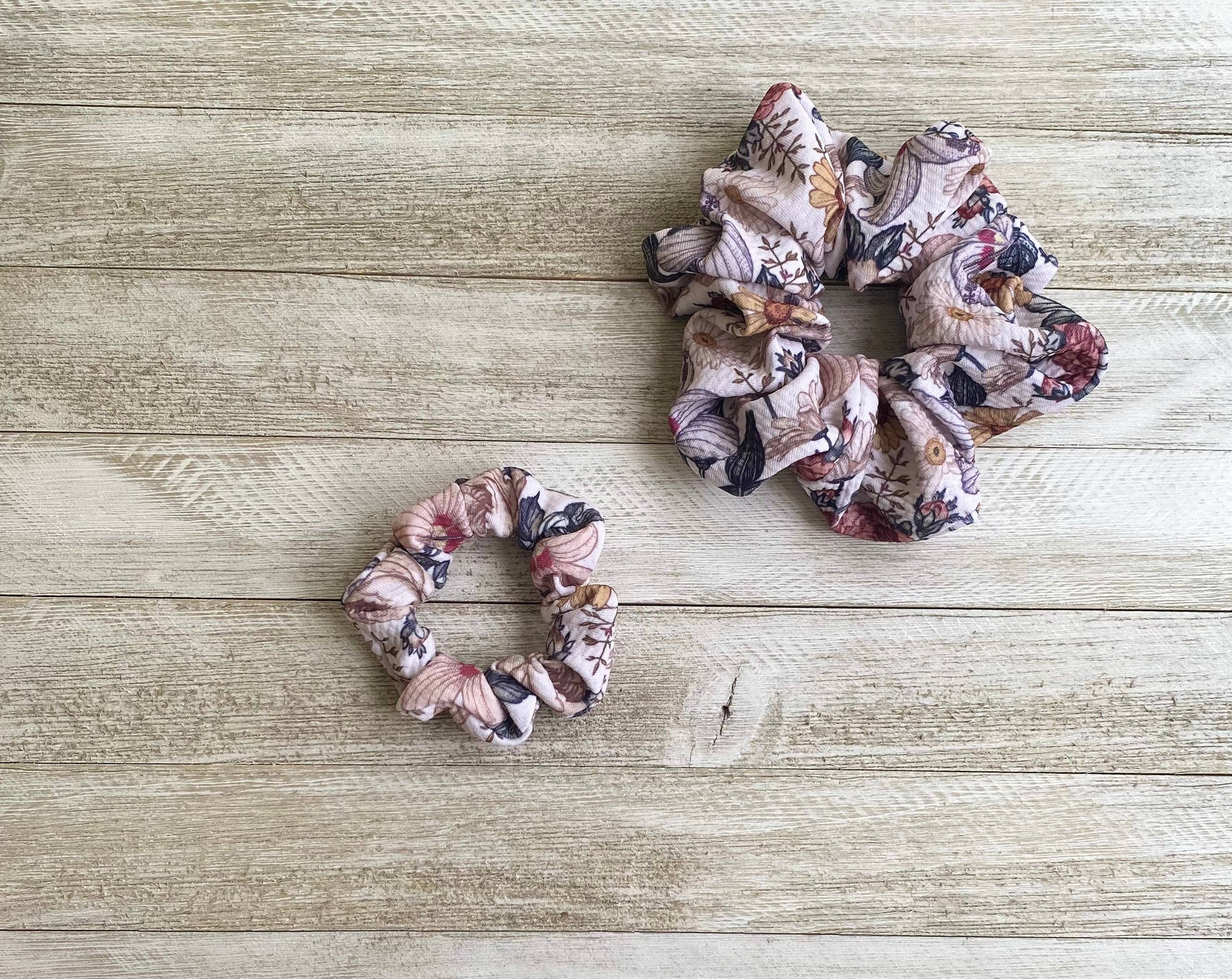 Valley Girl Co. - Vente Chouchou – femme - Grand chouchou Floral Garden1