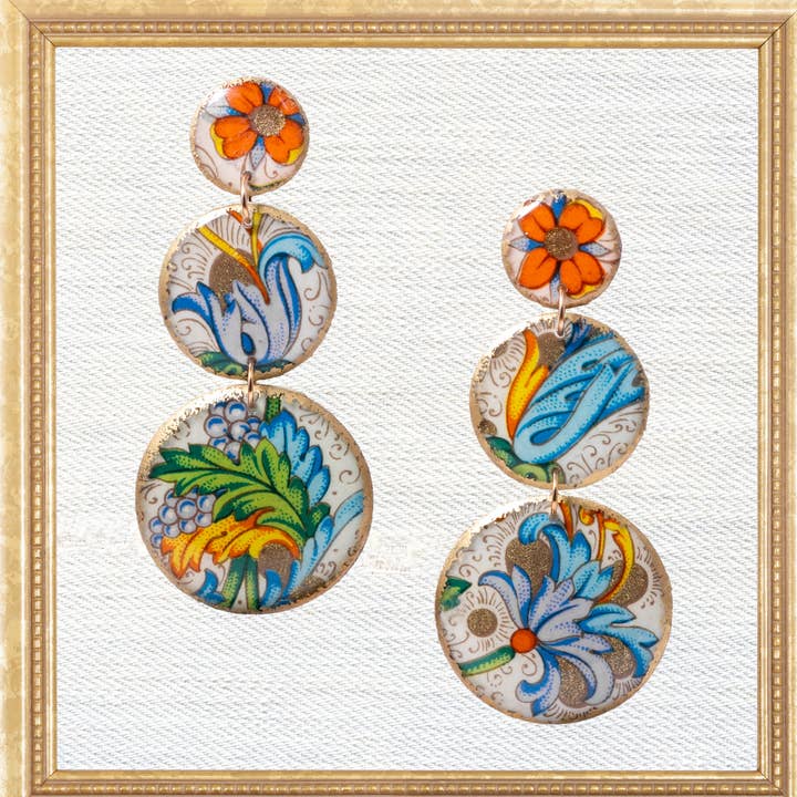 Trio de pendants à étages Fruits Florentins pour la vente par Folkloric Jewelry