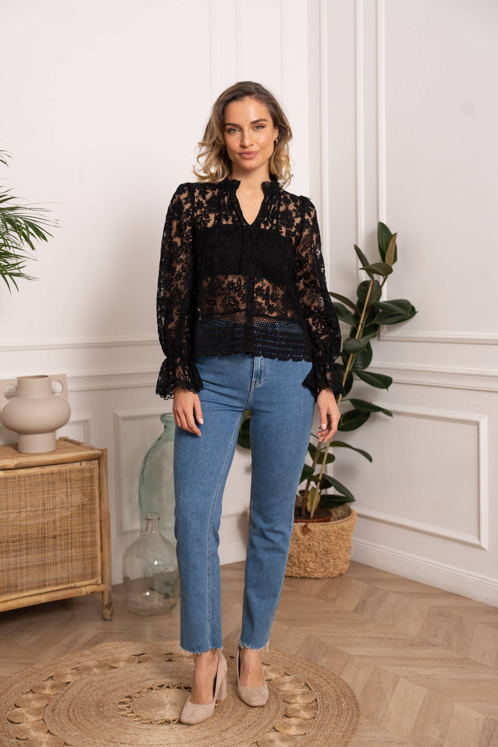 CHOKLATE PARIS - Wholesale Blouse - Women's - Bohemian lace blouse - 810167