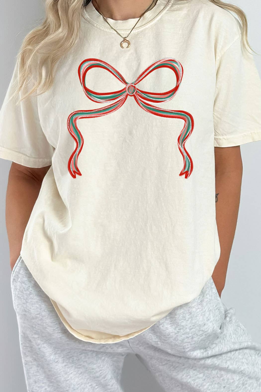 Kissed Apparel – wholesale Screen printed t-shirt – Women′s – Teal And Red Christmas Bow Comfort Colors Tee5