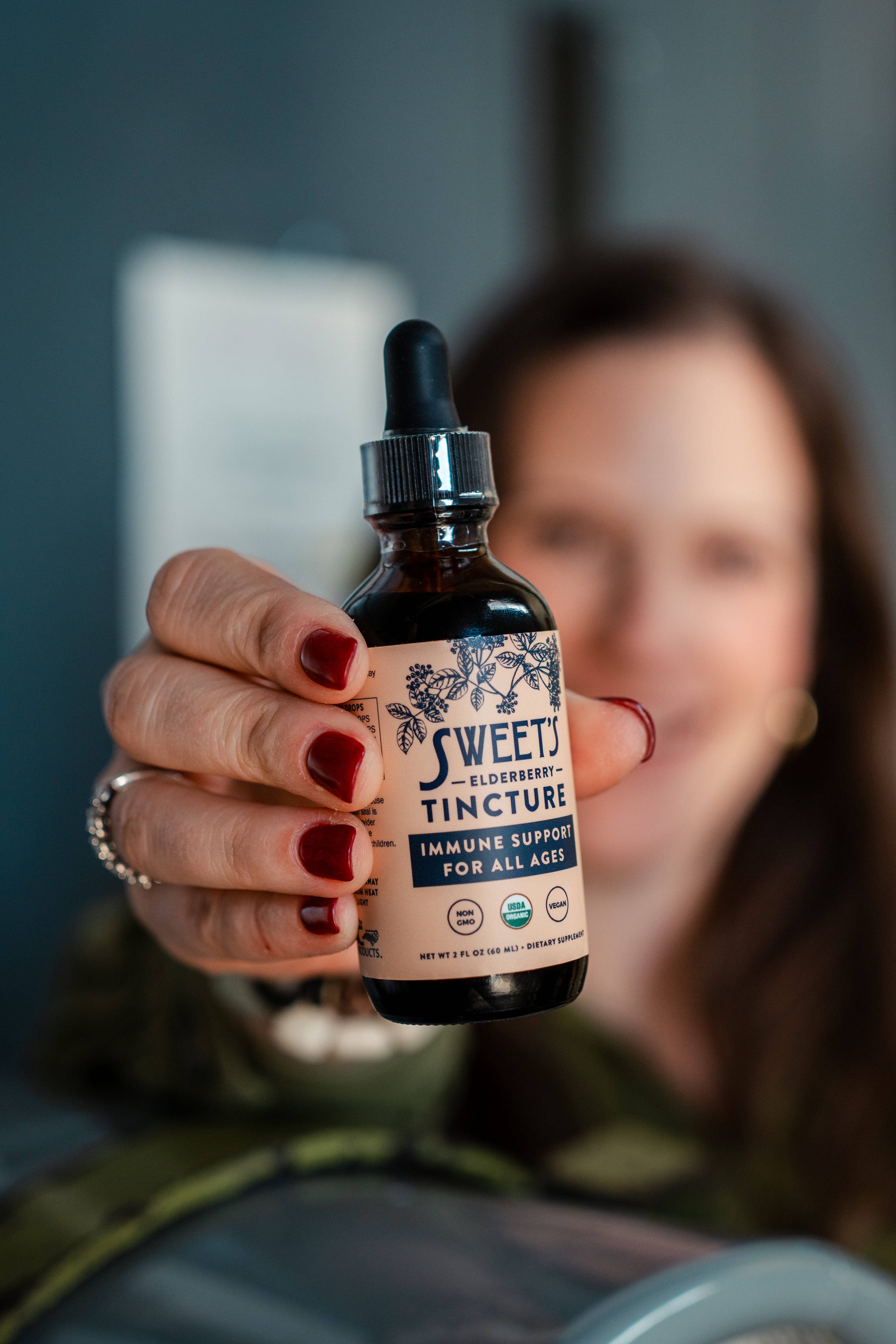 Sweet's Elderberry - Wholesale Tincture - Elderberry Tincture - 2 oz | Travel Wellness1