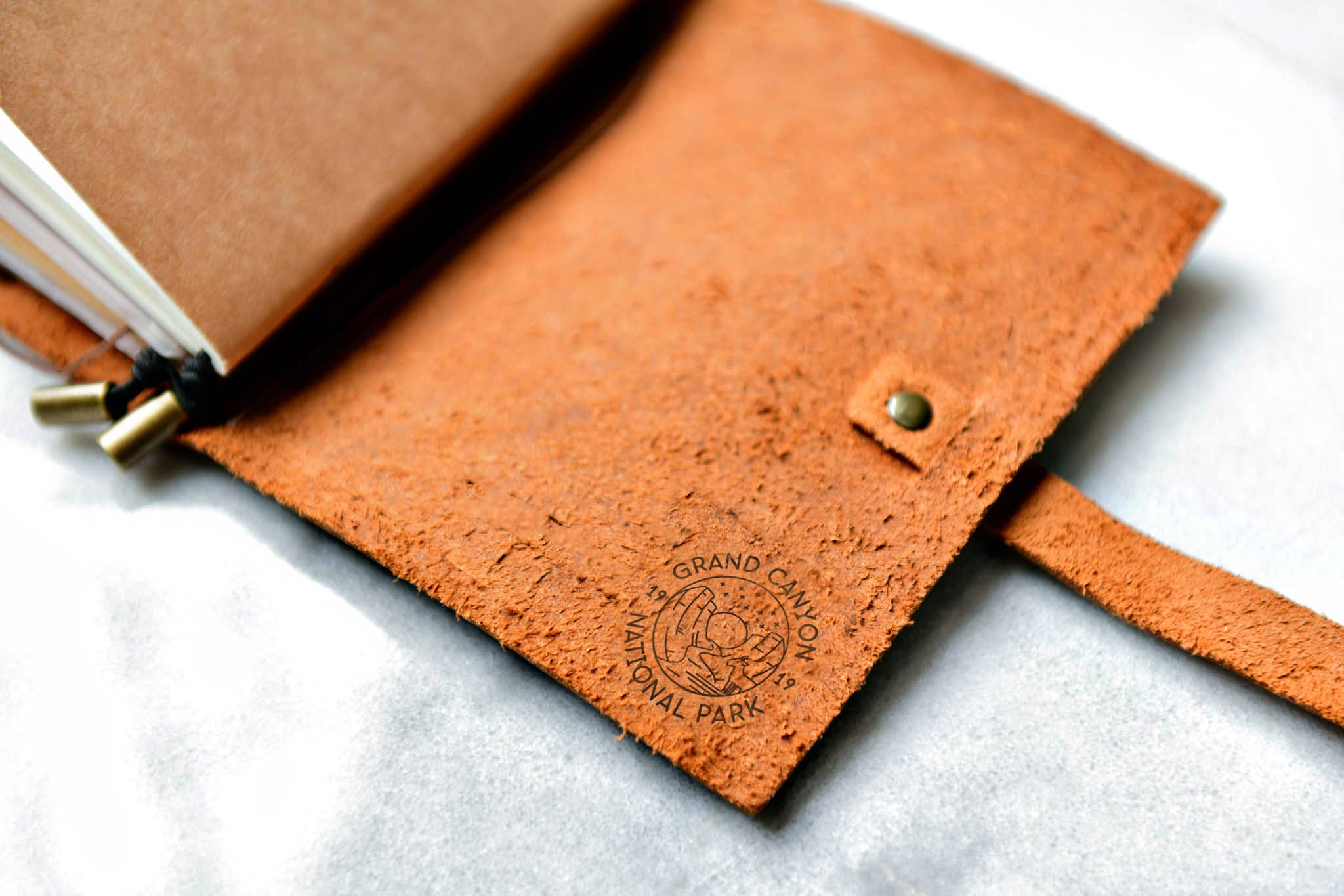 Left Coast Original - Vendita all'ingrosso Diari/agende - Diario in pelle consumata personalizzato10