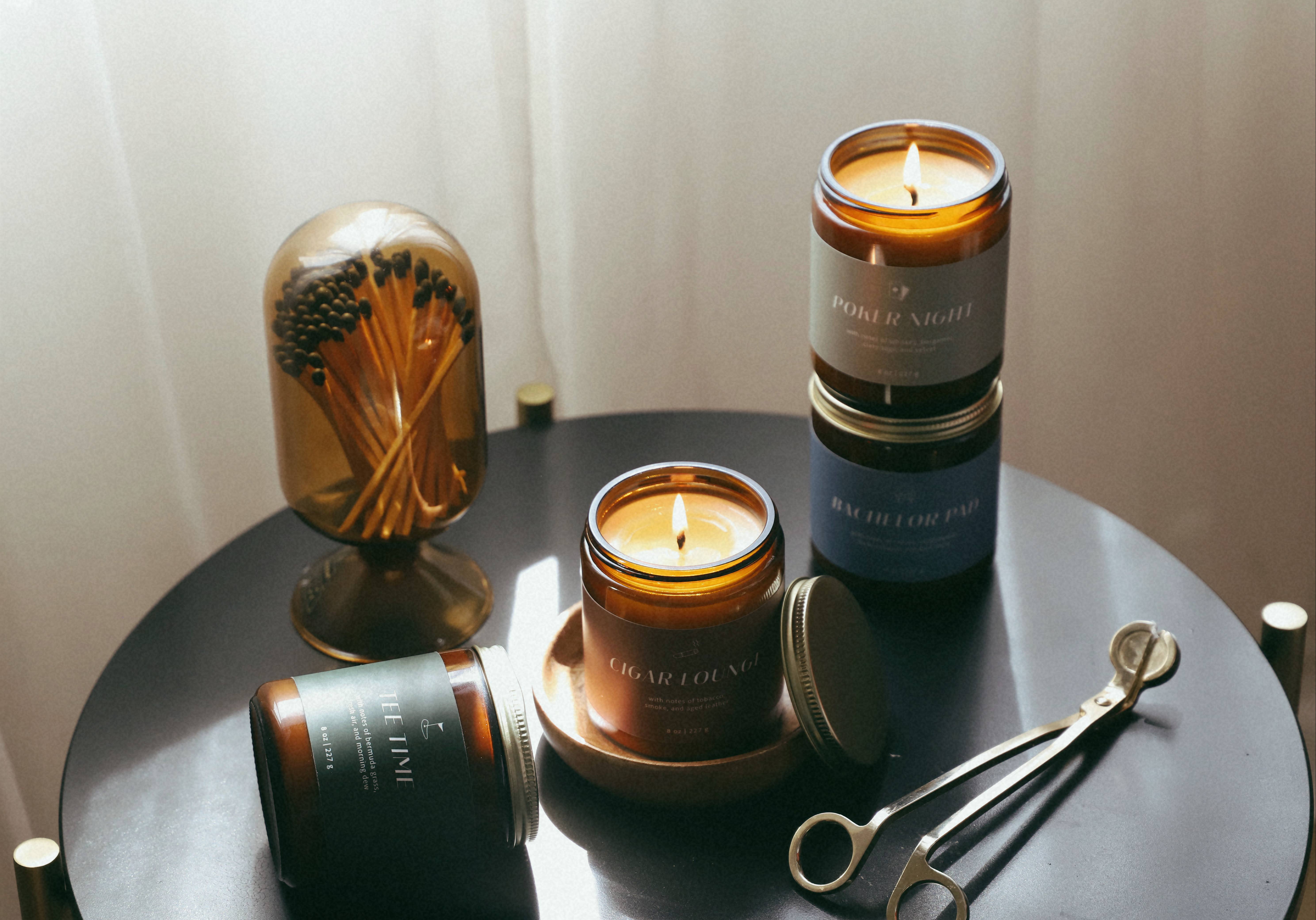 Vella & Co. by Vellabox – wholesale Jar/filled candle – Tee Time | Men's Collection 8oz Soy Candle Amber Jar2