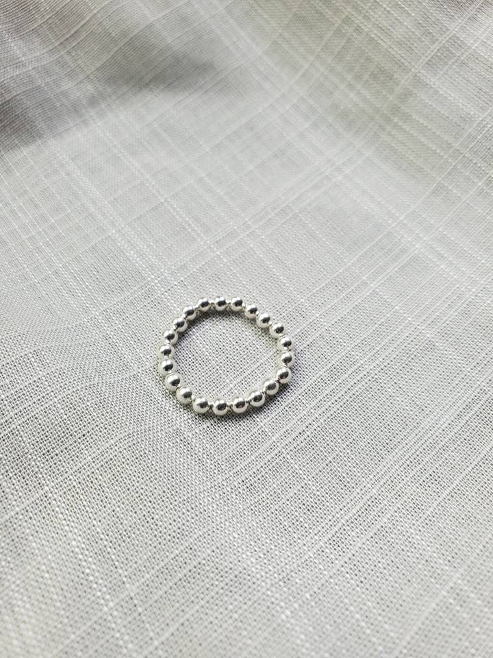 Anello con perline d'argento da 3 mm per la vendita all'ingrosso da parte di Wanderbird