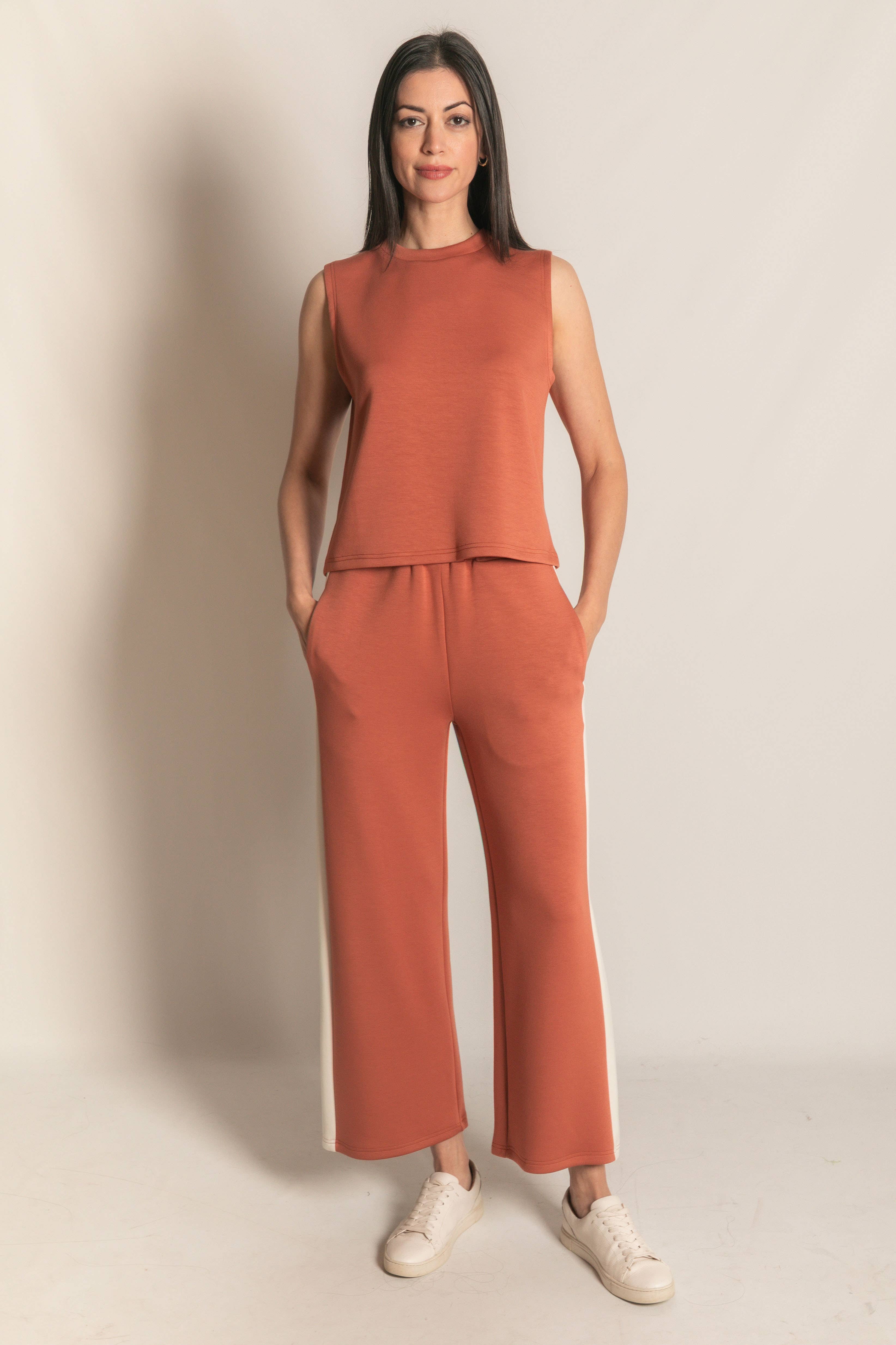 P. CILL – wholesale Byxor - Dam – P. CILL Butter Modal Sidorandiga Byxor med breda ben51