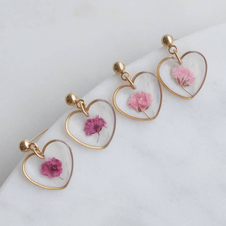 Boucles d'oreilles Gigi - coeur (moyen) pour la vente par Kimberley Dubé Atelier