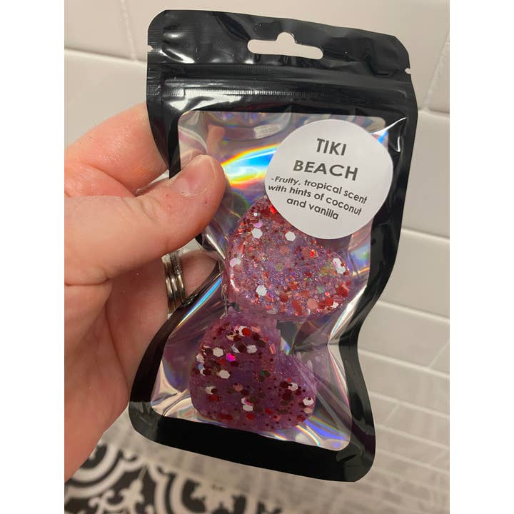 Wild Stella Wholesale - Wholesale Car Freshener - Women's - NEW STYLE! Candy colored heart vent clips with glitter!