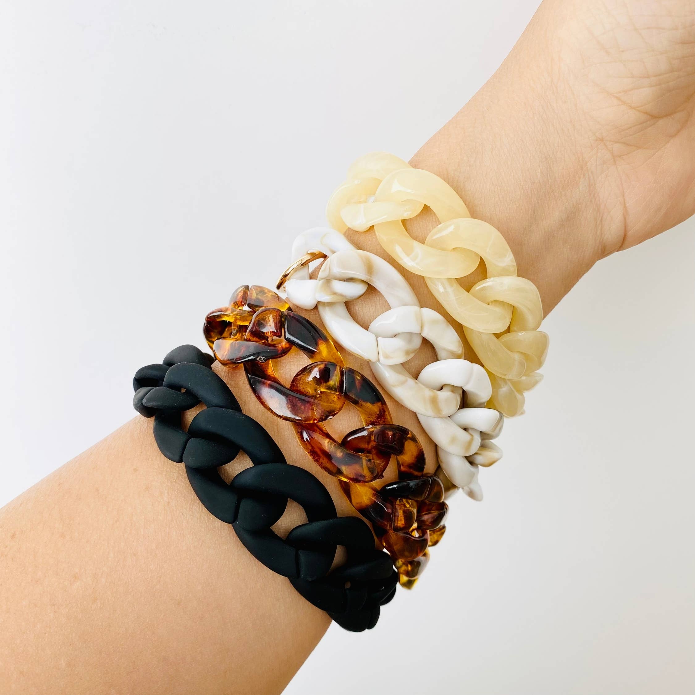 Tiny Gift Society - Wholesale Link & Chain Bracelet - Chunky Chain Link Bracelet | Boho Acrylic Bangle Jewelry3