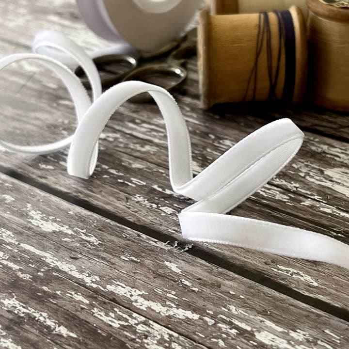 Imaginediy - Wholesale Ribbon - Gift Wrapping - White Velvet Ribbon 6mm - 3 Meter Roll1