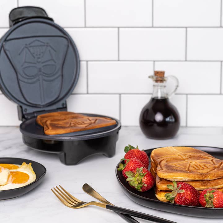 Uncanny Brands - Wholesale Kitchen Appliance - Uncanny Brands Star Wars Darth Vader Waffle Maker