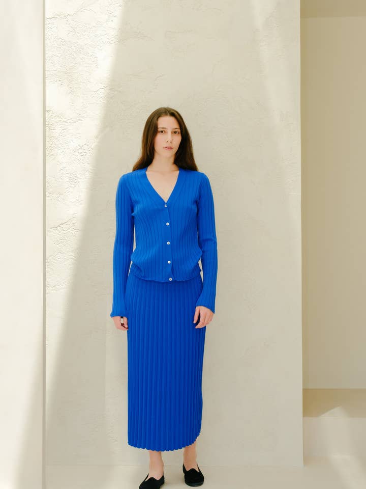 Lèmme - Wholesale Cardigan - Women's - Extra Fine Merino Wool V Neck Cardigan14