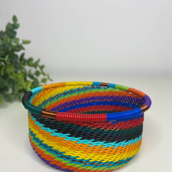 Eve & Nico Gifts & Home Decor - Wholesale Decorative Plate/Dish/Bowl - Tuna Tin - Full Rainbow0