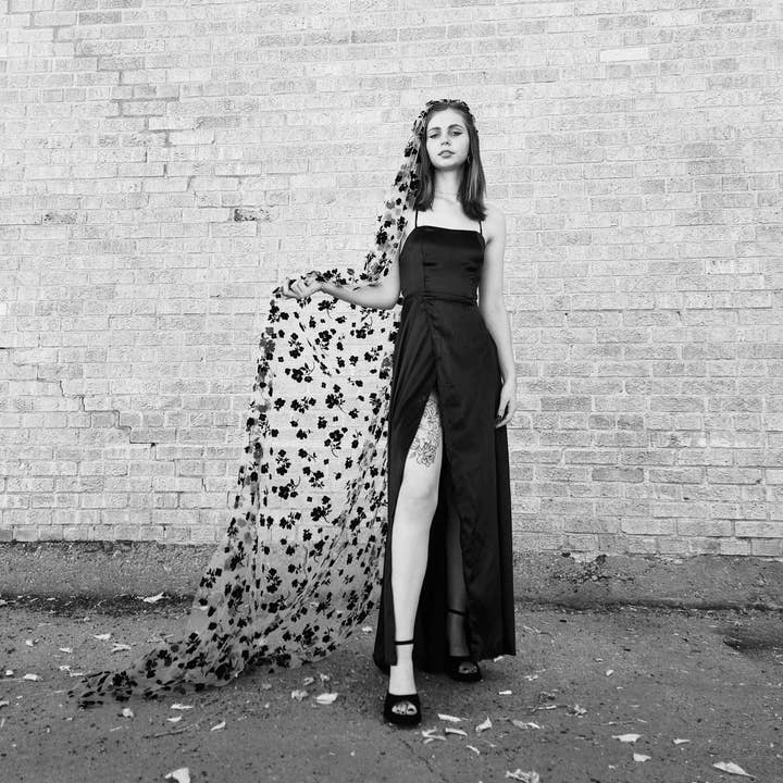 Lovesick Rebel - Wholesale Veil - Women's - The Flora Noir Veil1