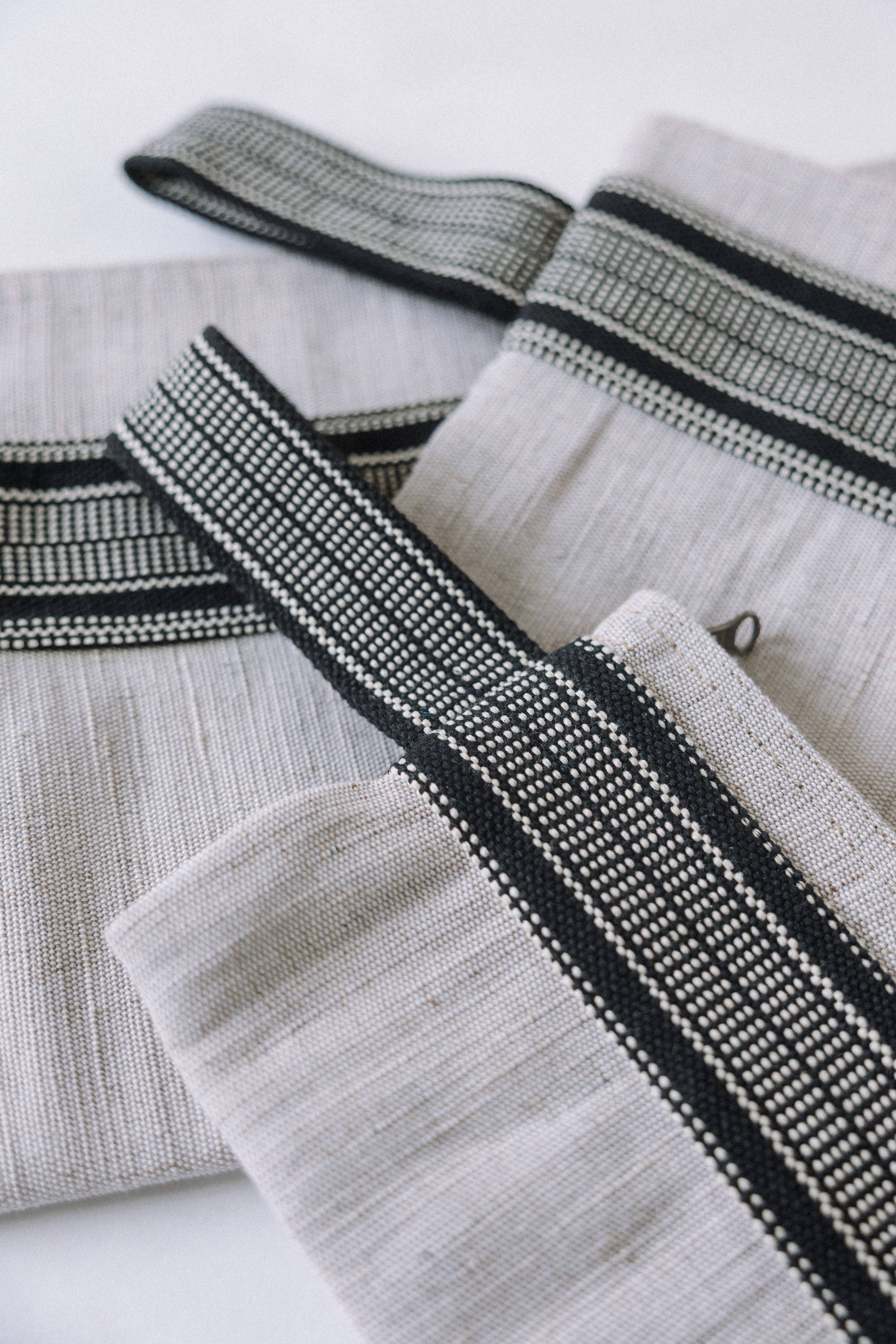 Will & Atlas - Wholesale Wristlet - Wristlet Clutch Bag, jute / Belleville Pouch Black, 3 sizes4