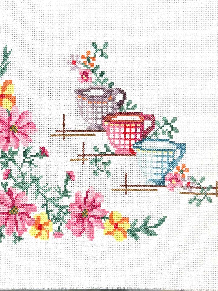 Chávenas de Chá Coloridas for wholesale by Mão Lusitana