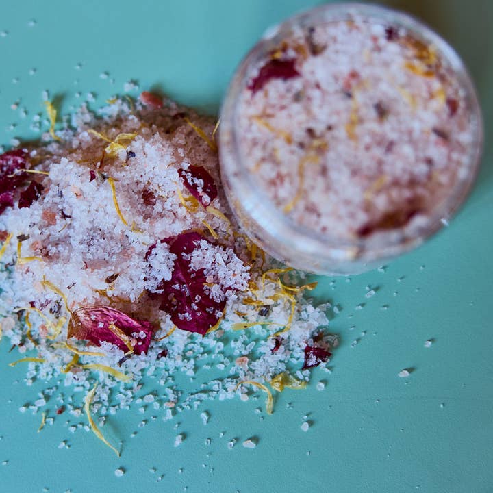 Calm Oasis for wholesale by Jardin de Lys