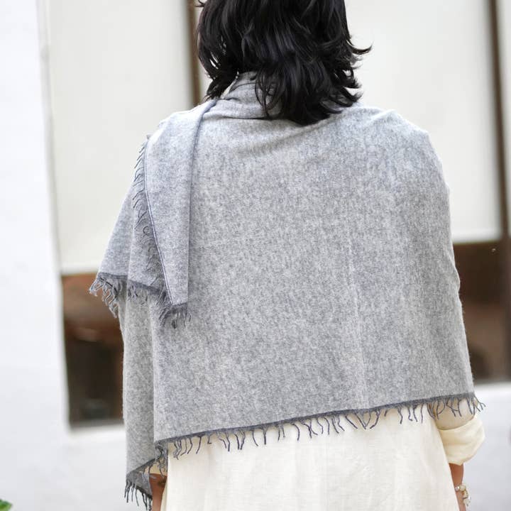 Hand Woven Pure Cashmere Scarf Grey Charcoal for wholesale on Faire