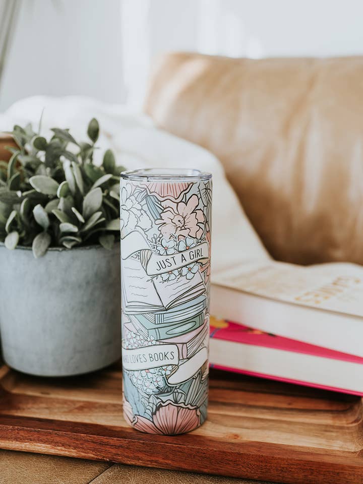 Gobelet Just A Girl Who Loves Books 20 oz pour la vente par The Bookish Bird Co.