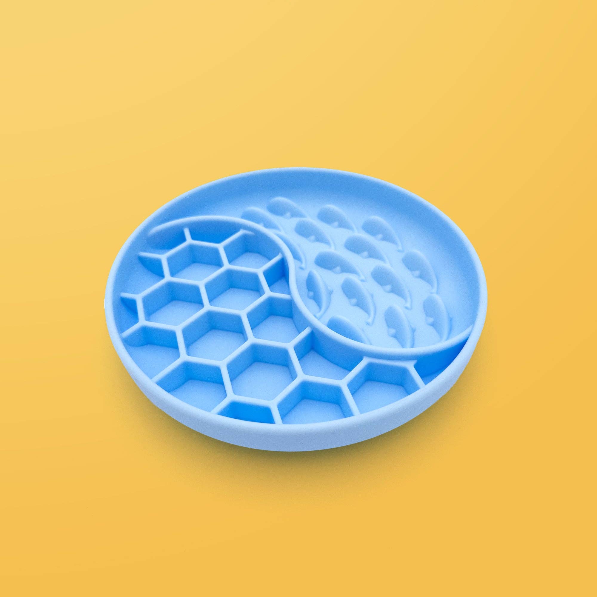 Green Waves Co. - Wholesale Pet bowl – Cat/dog - Slow Feeder Dog Bowl with Suction Base12