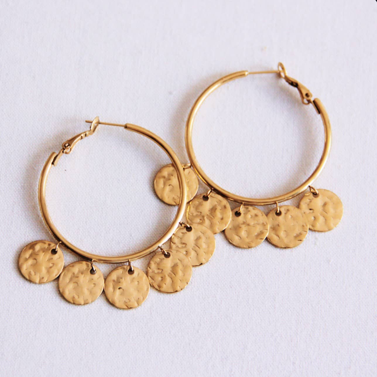 Bazou - Wholesale Dangle Earrings - Earring with crafted coins0