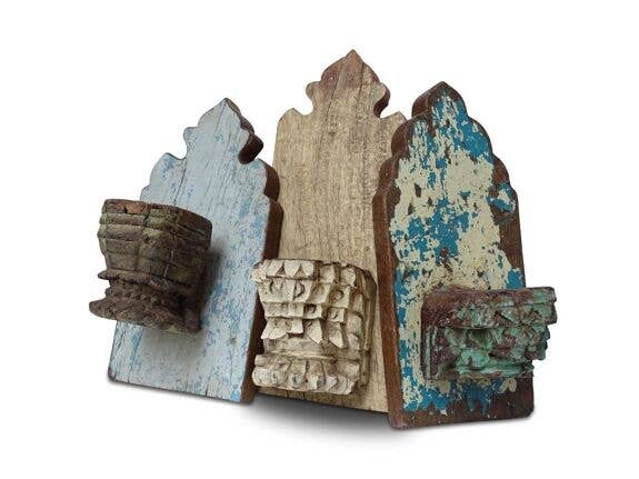 Nature and Style Wohnkultur Import GmbH - Wholesale Kaarsenhouder - Wandkandelaar met delicate houtgravures1