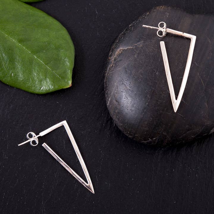 Baizaar – Großhandel Ohrhänger – Spitzer Ohrring aus Sterlingsilber0