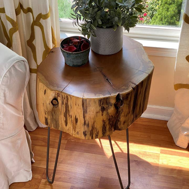 Shefford Woodlands - Vente Tables basses - Table basse en cyprès massif recyclé avec pieds en épingle à cheveux de 20 po de diamètre3