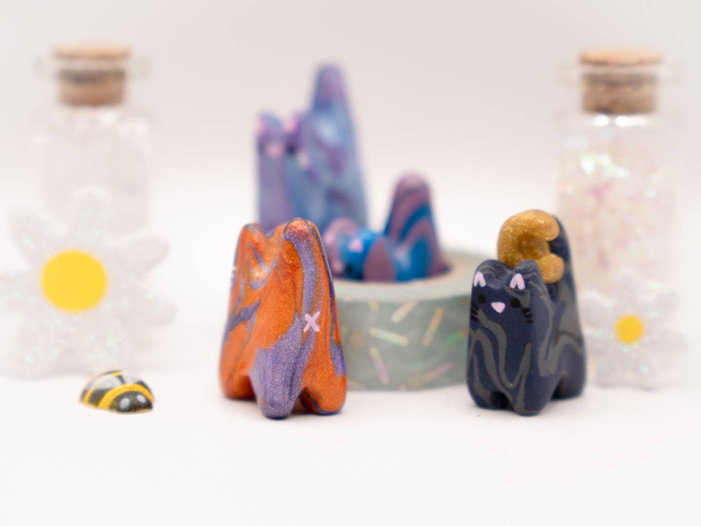 Sparkles in the Wild - Vente Figurine décorative - PokPawket - Handcrafted Polymer Clay Cat Figure2