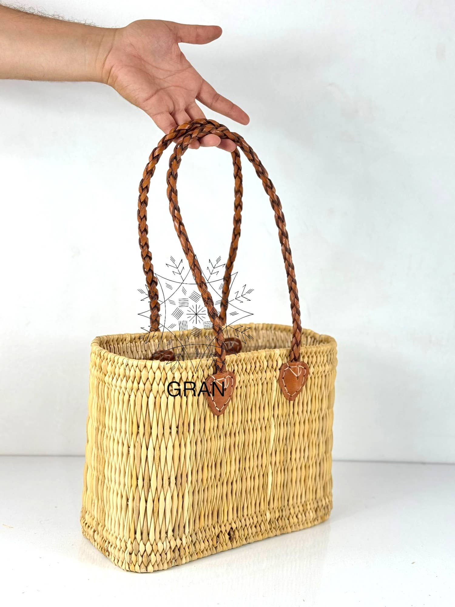 Gran Wholesale – wholesale Basket – Handwoven Reed Basket with Braided Leather Handles2