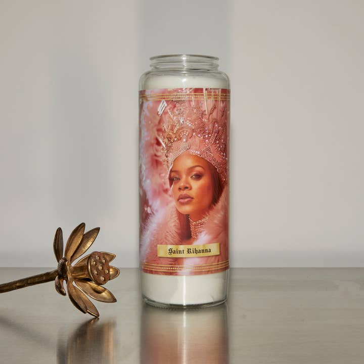 Icon Maniacs - Wholesale Votive candle - Rihanna Candle2