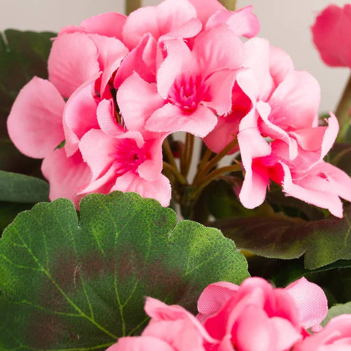 Factory Direct Craft - Wholesale Artificial Flowers - 18" Artificial Geranium Flower Bush - Select Color