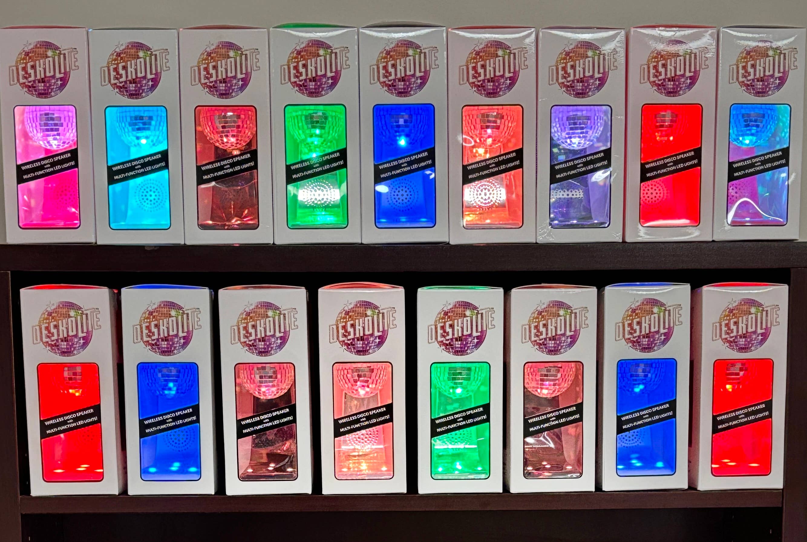 DESKOLITE - Venta al por mayor Luz estroboscópica/de discoteca - Altavoz inalámbrico de discoteca DESKOLITE™ con luces LED y bola de espejo de 6 cm11