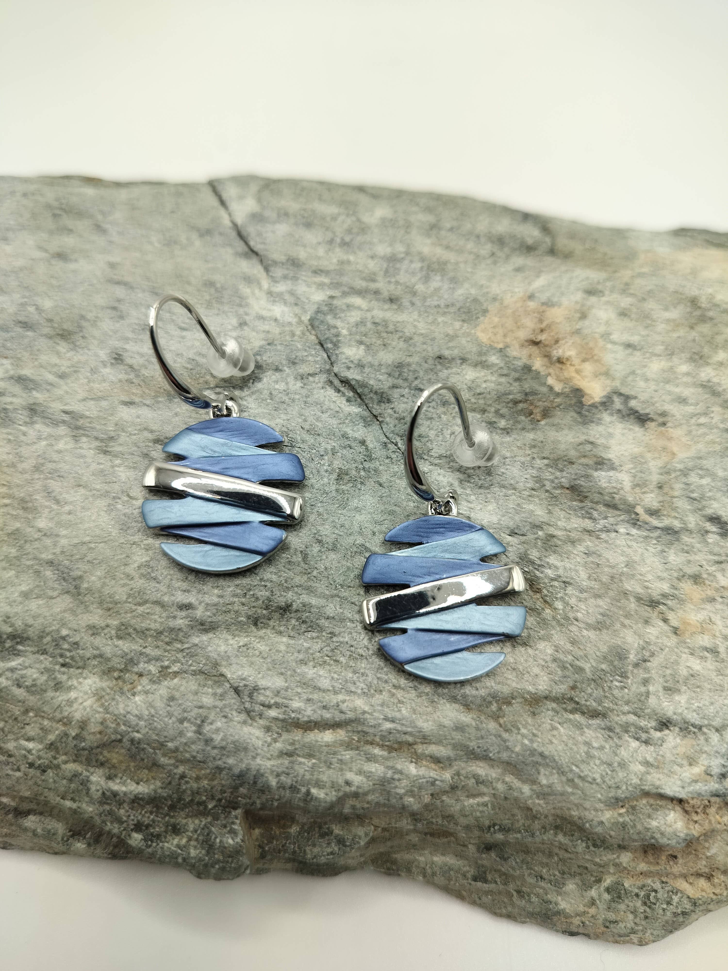 Captiva Blu Jewelry – wholesale Hängande örhängen – Ljus- och mörkblå örhängen 396450