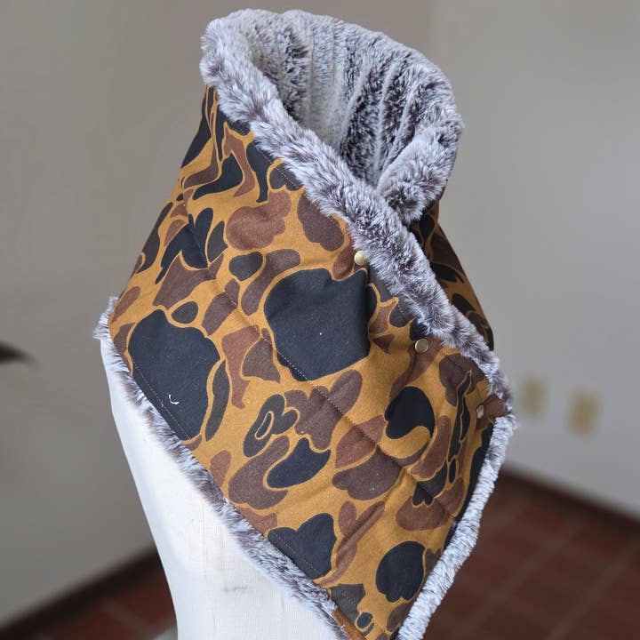 Grandma Skills - Wholesale Scarf - Women's - Faux Fur Snap Cowl-Vintage Camo5