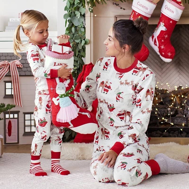 Rojo Pijamas familiares de Navidad con diseño de Papá Noel blanco de venta al por mayor en Faire1