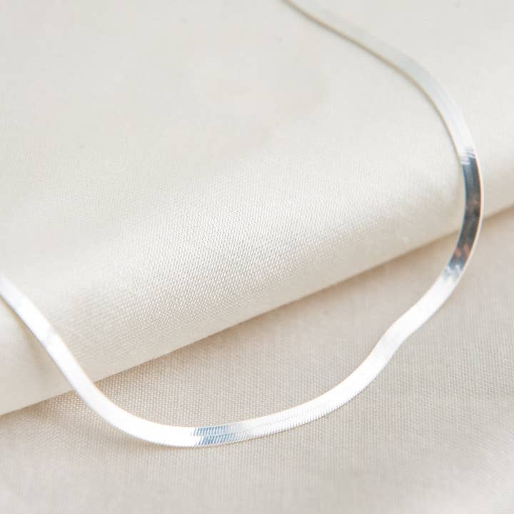 Volenia Silver - Vendita all'ingrosso Collane a catena e maglie - Collana donna in argento sterling 925 con catenina piatta placcata in oro1