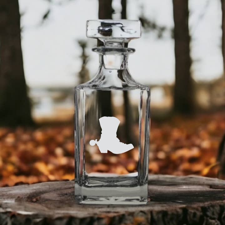 Cowboy Boot 26oz Bourbon Whiskey Glass Decanter for wholesale by Texan Customs