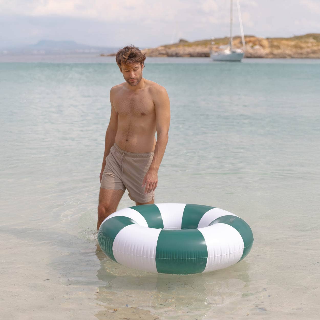 Flamingueo - Vendita all'ingrosso Accessori da spiaggia - Ciambella gonfiabile verde e bianca grande6